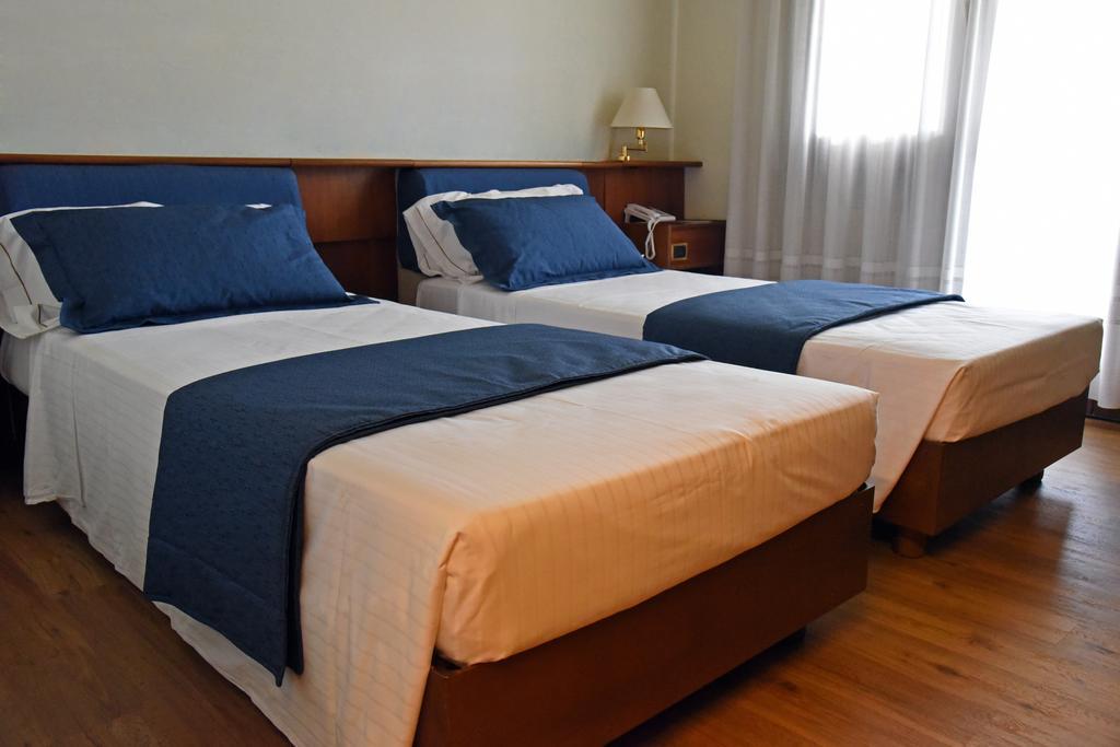 Hotel Bellavista Монтебеллуна Экстерьер фото