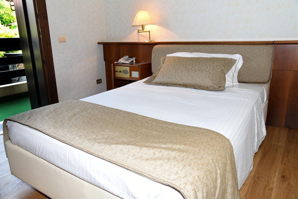 Hotel Bellavista Монтебеллуна Экстерьер фото